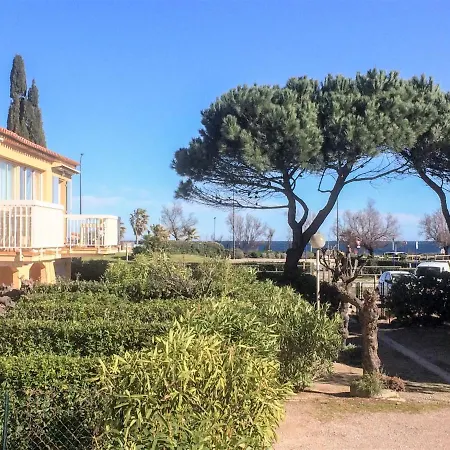 Les Jardins De La Nartelle By Interhome Appartement