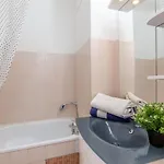 דירה Les Jardins De La Nartelle By Interhome סן-מקסים