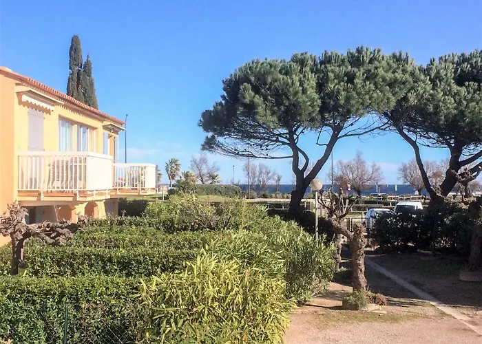 Les Jardins De La Nartelle By Interhome Lägenhet